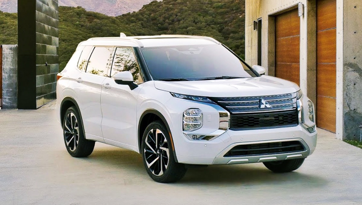 2023 Mitsubishi Outlander PHEV